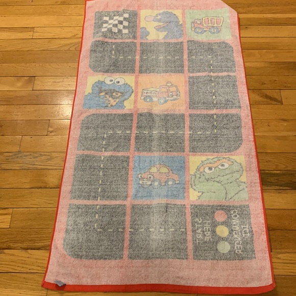 Sesame Street Racing Beach Towel - Picture 4 of 6